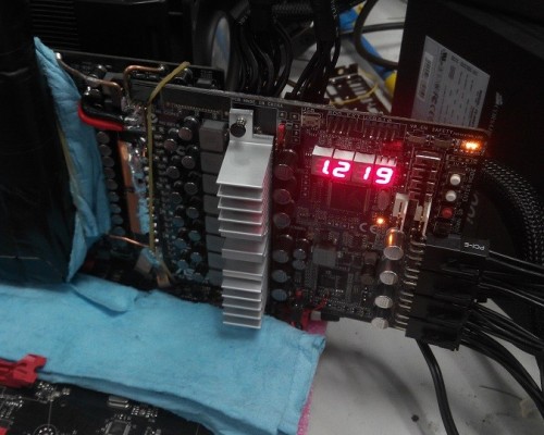 Asus Power Board: Zusätzliche, externe GPU-Stromversorgung