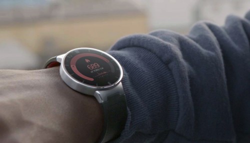 Alcatel: Runde Smartwatch für nur 100 Euro
