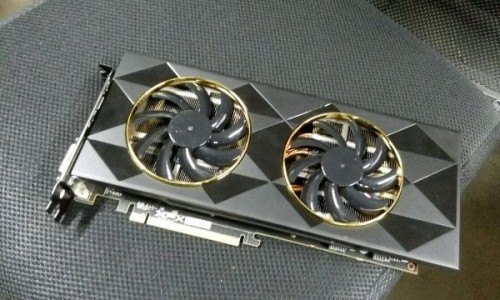 XFX Radeon R9 390 mit Fiji GPU - erste Bilder