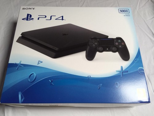 PlayStation 4 Slim: Erstes Angebote bei eBay aufgetaucht