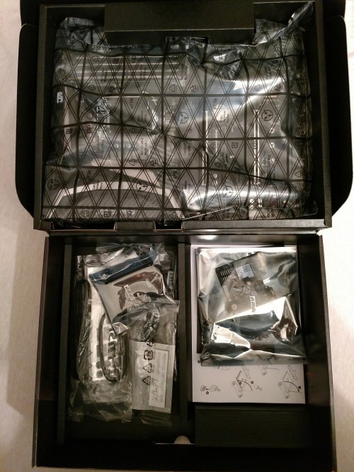 4. MSI Z370 Gaming Pro Carbon AC Verpackung Antistatik Hülle inkl. Zubehör
