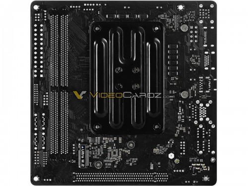 ASRock X470 Fatal1ty Gaming ITX/ac Mainboards abgelichtet