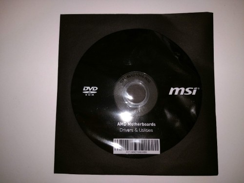 31. MSI X470 Gaming M7 AC DVD
