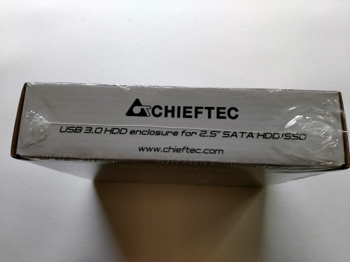 3.-Chieftec-CEB-7025S-Verpackung.jpg
