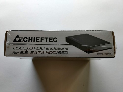 4.-Chieftec-CEB-7025S-Verpackung.jpg
