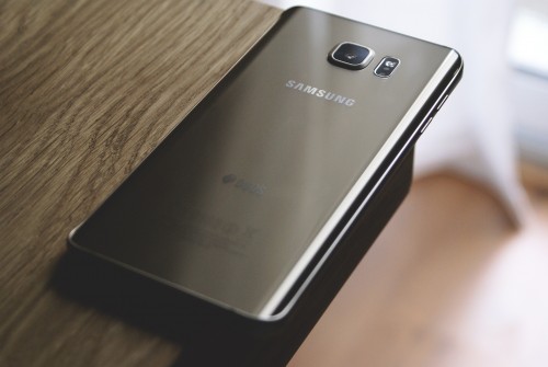 Samsung: Deutlich weniger Gewinn wegen fallenden Chippreise im Q1 erwartet