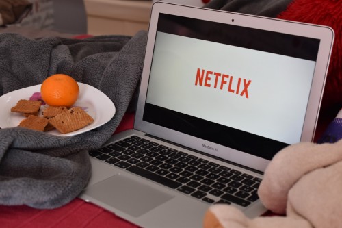 Netflix künftig mit werbefinanzierten Streams?
