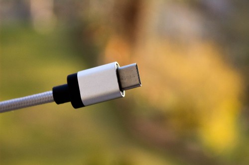 USB-Typ-C: Neuer Standard soll bis zu 240 Watt Strom liefern