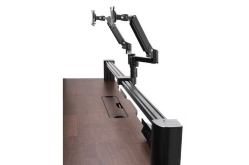 Corsair Platform:6 - Ein individuell gestalteter, modularer Schreibtisch